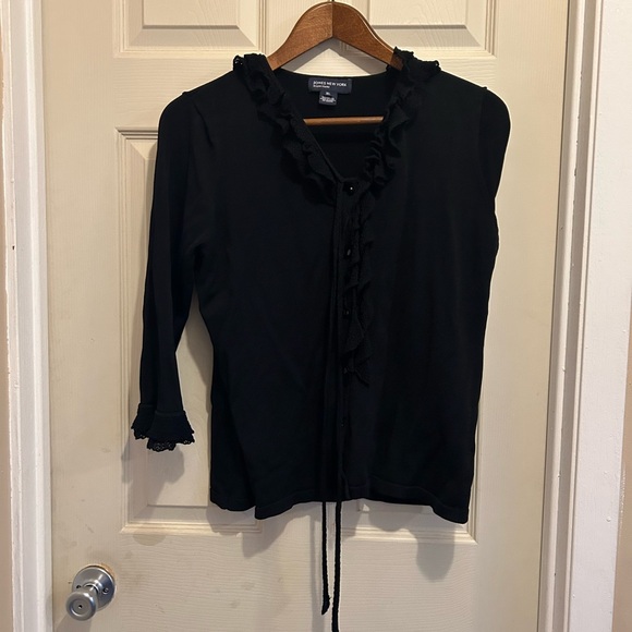 Jones New York Women's Black Ruffle Top - size XL - Picture 1 of 6